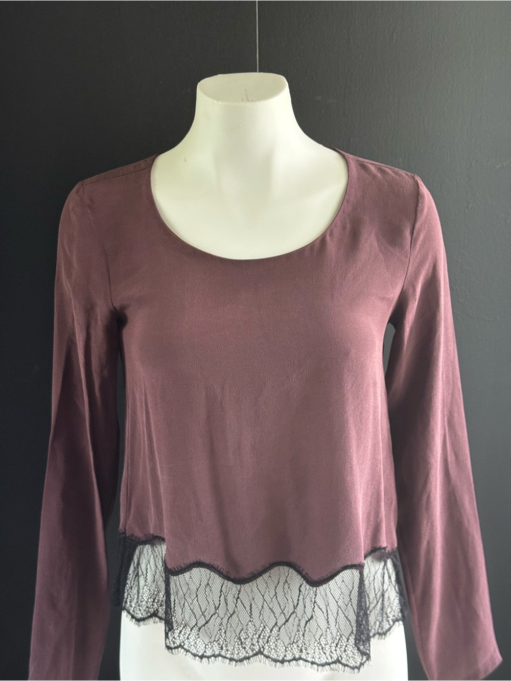 Wilfred Silk Plum Long-Sleeve Scoop Neck Top with Black Lace Trim